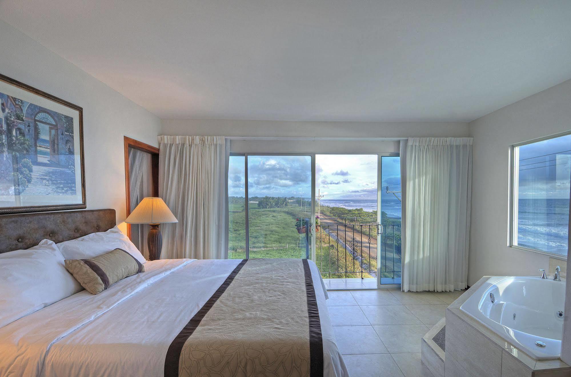 Beachfront Hotel Tramonto Jacó Dış mekan fotoğraf